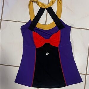 EUC MEDIUM Poisoned Heart Althletic Top